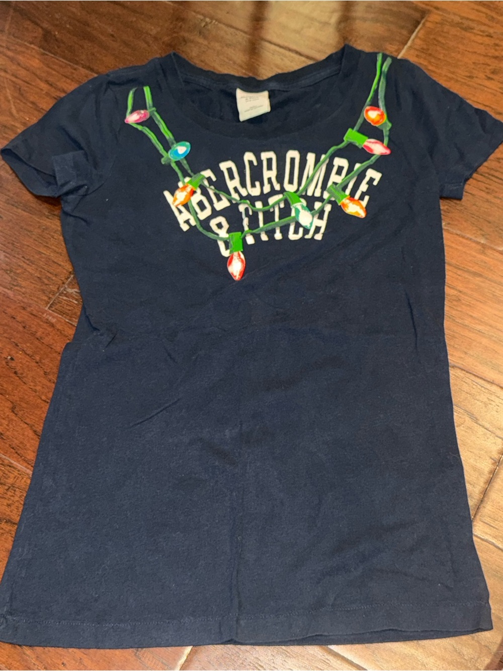 Excellent Condition Abercrombie Women’s Navy Christmas Tee size S